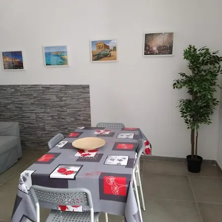 Pietra Lavica Holiday Holiday home Catania